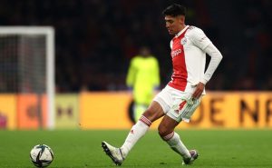 Edson Álvarez está en la orbita de un equipo importante en Europa.
