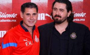 Chivas busca opciones para el Clausura 2023. | Getty Images
