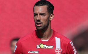 Pablo Marí de la Serie A de Italia es apuñalado en supermercado | Getty Images.
