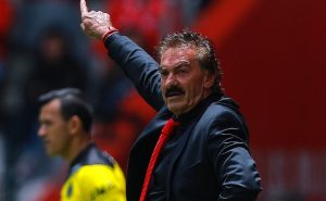 Ricardo La Volpe estalla contra Chivas | Getty Images.
