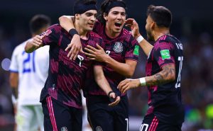 Raúl Jiménez sí viajaría a Girona con el Tri – Fuente: Getty
