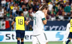 Santiago Giménez, a nada de perderse el Mundial – Fuente: Getty
