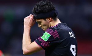 Raúl Jiménez preocupa a los Wolves – Fuente: Getty

