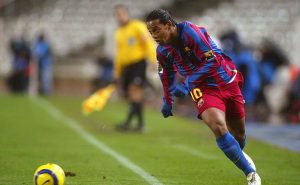 Aniversario de Ronaldinho bailando al Real Madrid
