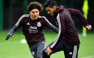 Ochoa defiende a Raúl Jiménez y estalla contra sus detractores – Getty Images.
