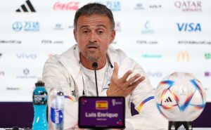 Desde España no dejan de reventar a Luis Enrique
