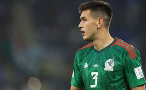 César Montes en Qatar / Fuente: Getty Images
