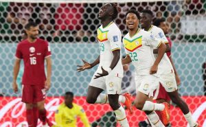 Senegal le apedrea el rancho a Qatar – Getty Images.
