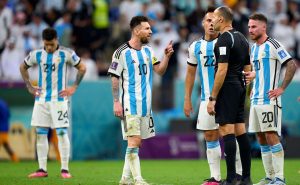 Messi explotó contra el arbitraje en Qatar
