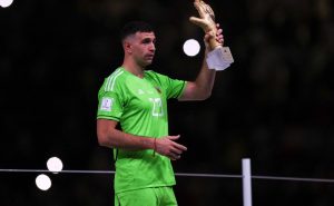 Emiliano Martínez hizo el ridículo con Argentina. | Getty Images
