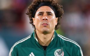 Guillermo Ochoa quiere sacarse esa espinita de Europa. Fuente: Getty
