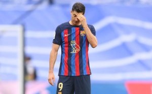 Robert Lewandowski será sancionado en LaLiga – Fuente: Getty
