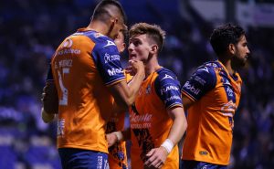 Memo Martínez anotó el segundo gol del Puebla
