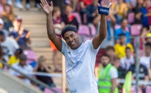 Hijo de Ronaldinho prueba suerte – Getty Images. 
