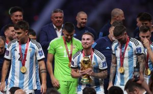 Alexis Mac Allister conquistó el Mundial junto a Messi – Getty Images
