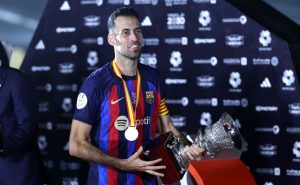 Busquets, un hombre de récords
