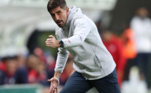 Paunovic sufrió su primera derrota con Chivas. | Getty Images
