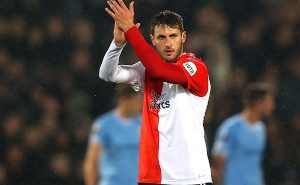 Santi Giménez fue relevo con el Feyenoord. | Getty Images
