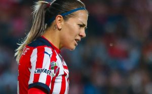 Licha Cervantes se lesionó con Chivas. | Getty Images
