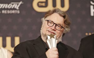 Guillermo del Toro está nominado en los Oscar 2023 por Pinocho. Fuente: Getty
