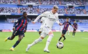 Tres clásicos en 35 días
