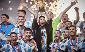 Messi levantando la Copa del Mundo. | Getty Images
