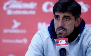 Paunovic dio cátedra en conferencia.
