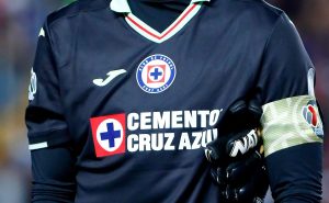 Ilusionan con falso jersey a fans de Cruz Azul – Getty Images. 
