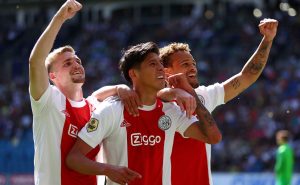 | Edson Álvarez jugó los 90 minutos con el Ajax.
