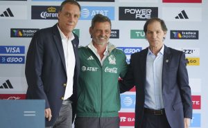 Rodrigo Ares de Parga, Diego Cocca y Jaime Ordiales | Imago7

