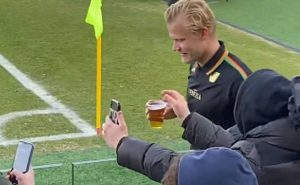 Joel Pohjanpalo se echó su chela en la Serie B de Italia. | Twitter
