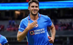 Santi Giménez sigue enamorado de Cruz Azul – Imago 7. 

