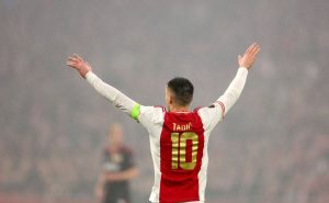Ajax le pisa los talones al Feyenoord. Fuente: Getty
