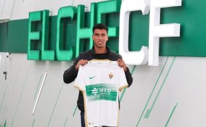 Jesús Hernández debutó con el Elche y con gol
