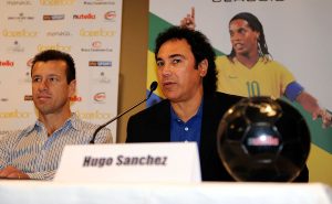 Hugo Sánchez podría ser nuevo entrenador de Cruz Azul

