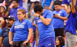 Cruz Azul regresaría a uno de los responsables de uno de los peores recuerdos que tienen en su historia. La afición recordaría algunos viejos fantasmas.
