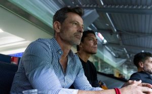 Diego Cocca estuvo presente en el Estadio Azteca para el partido pendiente entre Cruz Azul y Atlas.
