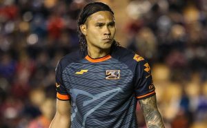 Carlos Gullit Peña se habría convertido en dueño de una equipo de la Segunda División y ahora invita a las visorias. Foto: Imago7
