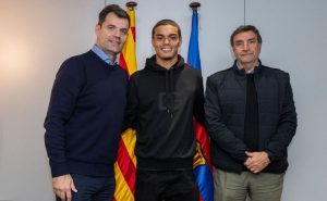 El hijo de Dinho jugará en el Barcelona. Foto: Futbol Club Barcelona
