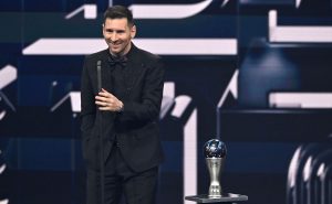 Lionel Messi y Pelé, leyendas del futbol. Fuente: Getty
