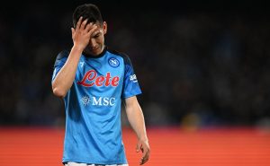 | Chucky Lozano fue titular con el Napoli.
