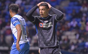 Erik Lira es de las jóvenes promesas del futbol mexicano. Si se da su venta sería en el verano. Foto: Imago7
