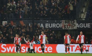 Bebote participativo en la victoria del Feyenoord
