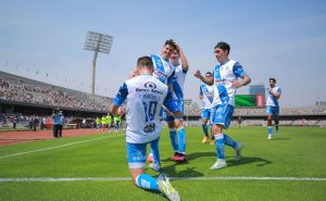 Puebla festejó su victoria en CU-Imago 7
