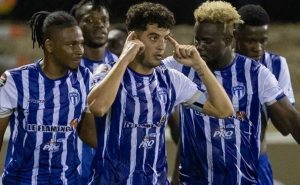La Concachampions no deja de sorprendernos y se vivió un momento sumamente increíble en el partido del Violette contra Austin.
