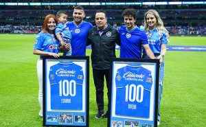 Rivero y Escobar fueron reconocidos por Cruz Azul. | Imago7
