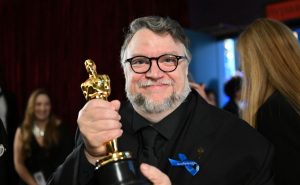 Guilermo de Toro ganó su tercer Oscar
