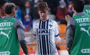 Jordi Cortizo tuvo su primera titularidad con Monterrey y respondió con golazo y baile incluido. Foto: Imago7
