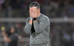 Rafael Puente Jr. parece que tiene los días contados en los Pumas, pero nadie quiere agarrar la papa caliente que este equipo representa en la Liga MX. Foto: Imago7
