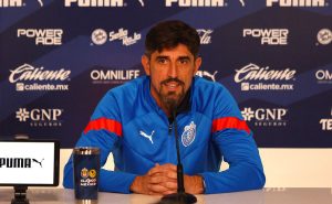 Paunovic, DT Chivas. | Imago7 
